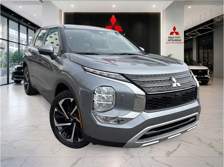 2024 Mitsubishi Outlander SE S-AWC's photo