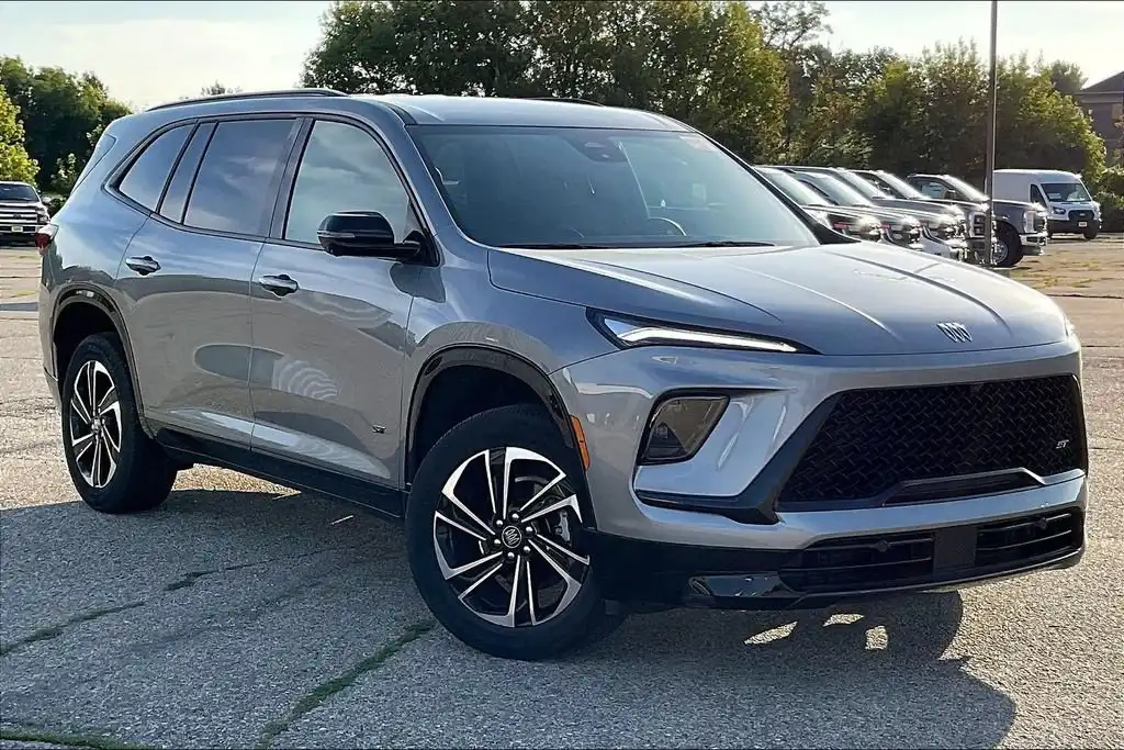 2026 Buick Enclave Sport Touring AWD's photo