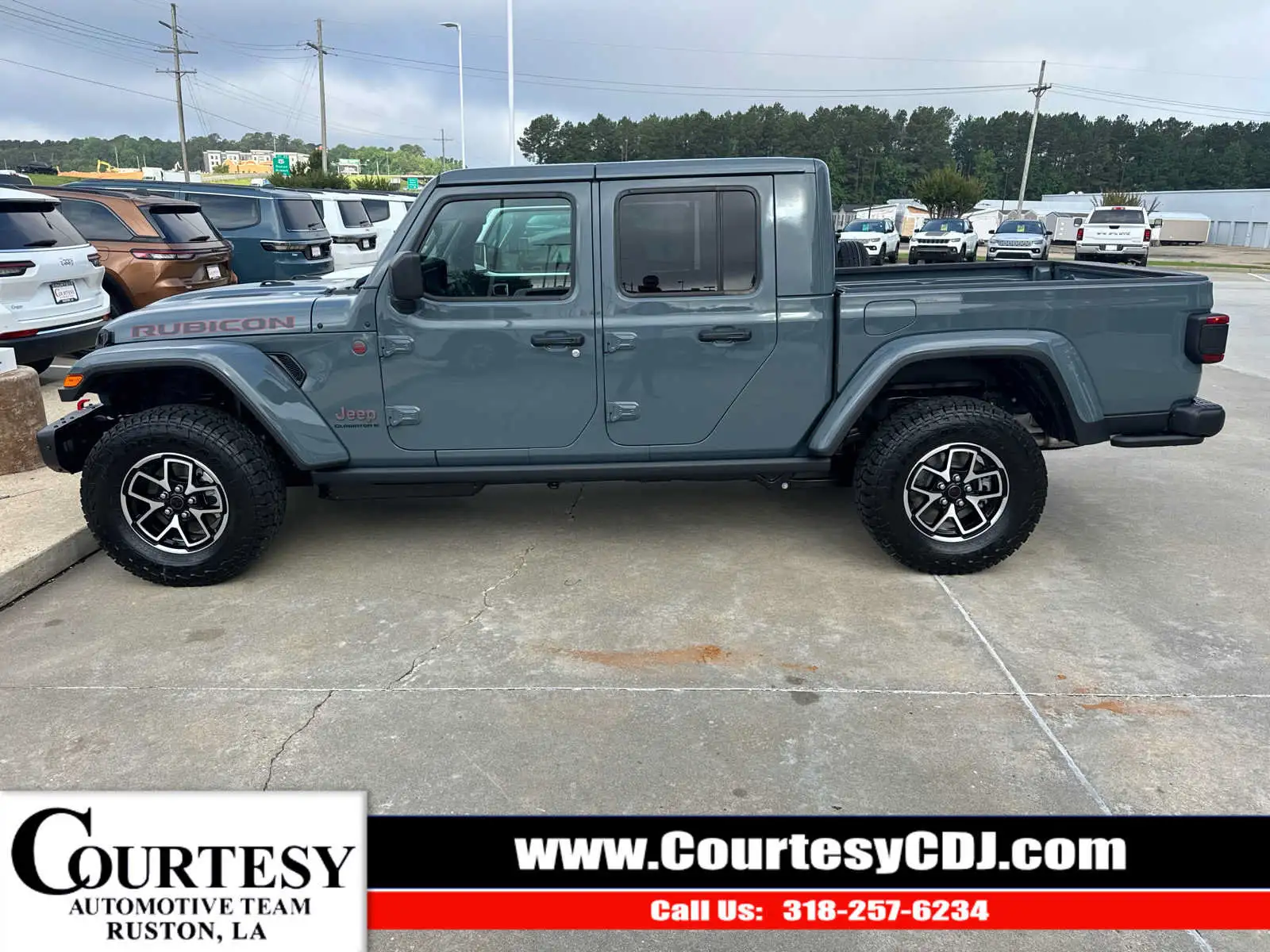 2026 Jeep Gladiator Rubicon Auto's photo