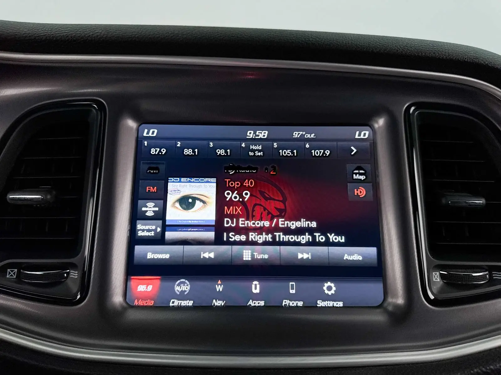 2020 Dodge Challenger SXT Auto photo 5