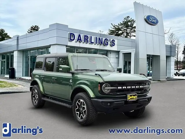 2022 Ford Bronco Outer Banks Advanced 4x4 photo 3