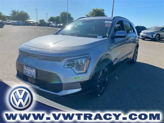 2023 Kia Niro Wind EV's photo