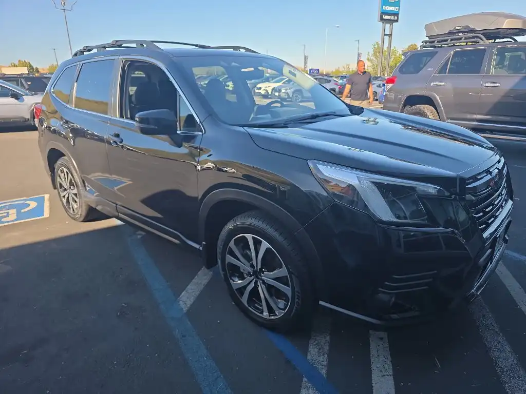 2022 Subaru Forester Limited's photo