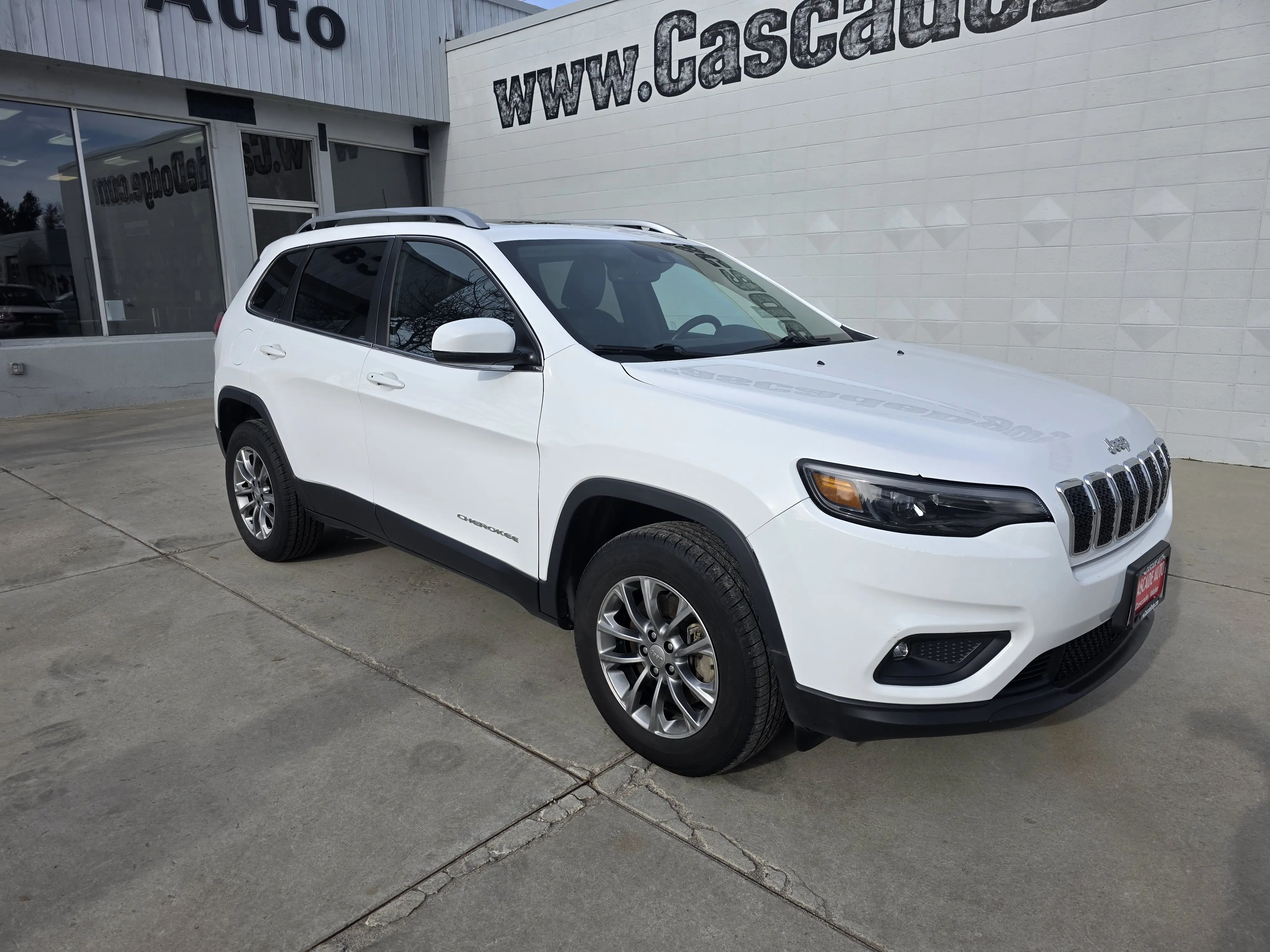 Vehicle Image 2