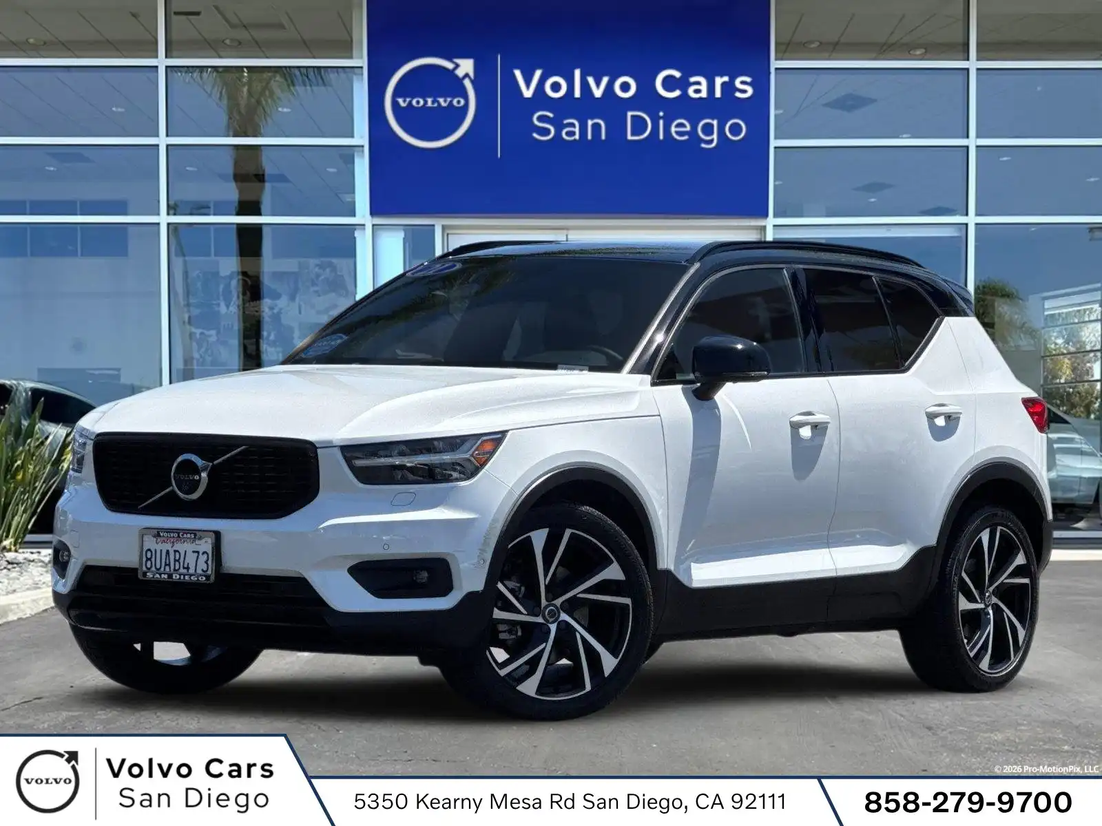 2021 Volvo XC40 T5 R-Design AWD's photo