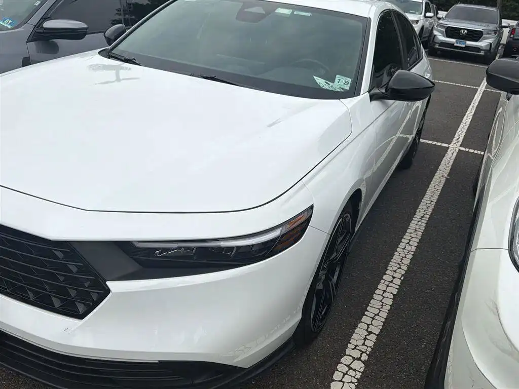 2024 Honda Accord Hybrid Sport's photo