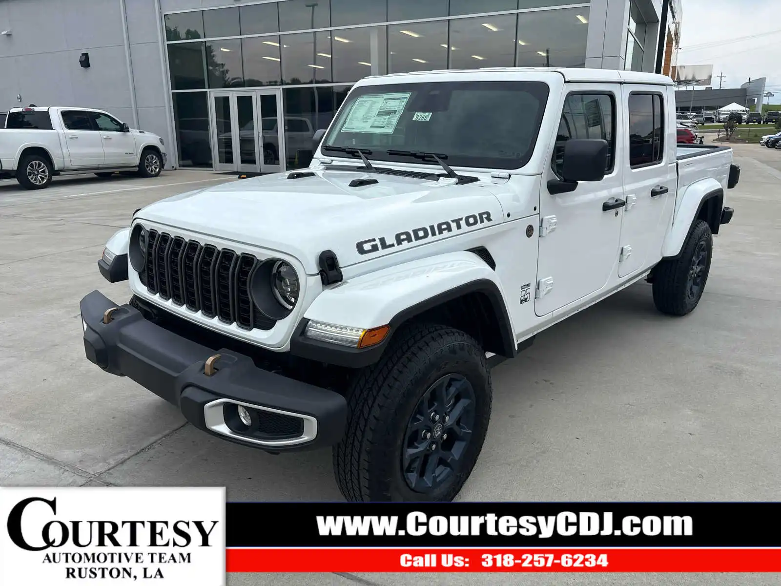 2026 Jeep Gladiator 85th Anniversary Edition Auto's photo