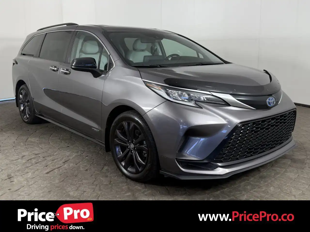 2021 Toyota Sienna's photo