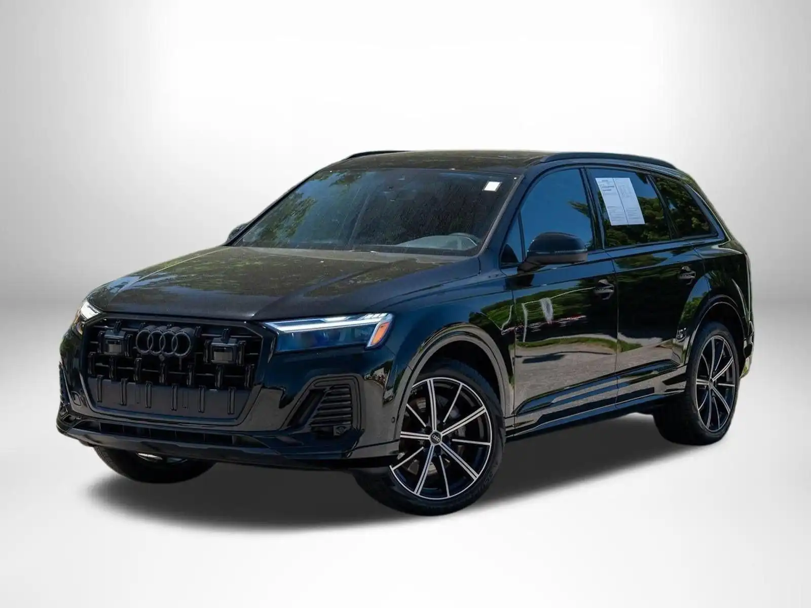 2025 Audi Q7 45 Premium Plus quattro Tiptronic's photo