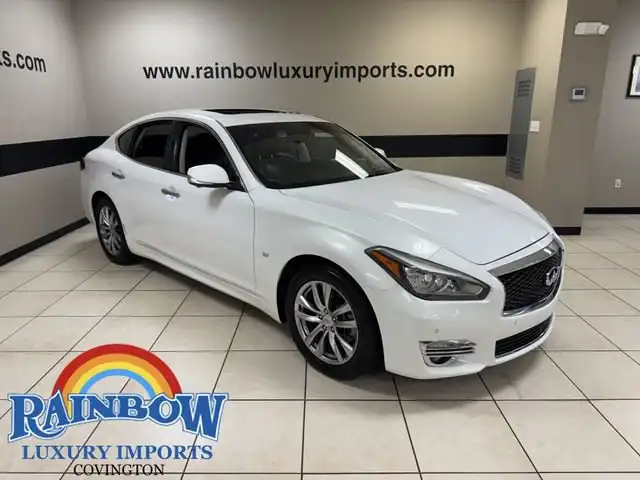 2015 INFINITI Q70 3.7's photo