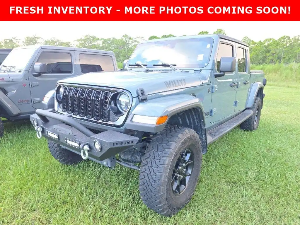 2025 Jeep Gladiator Willys Auto's photo