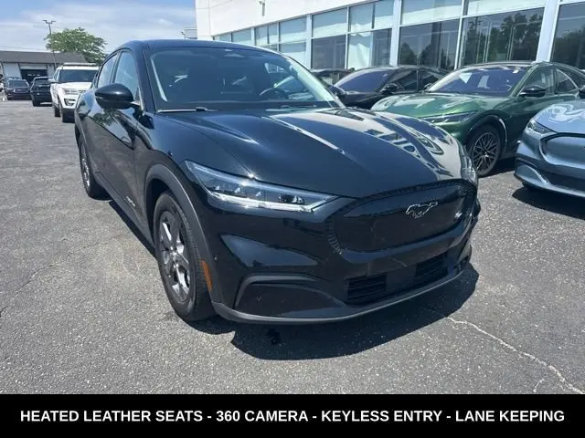 2023 Ford Mustang-Mach-e Select photo 5