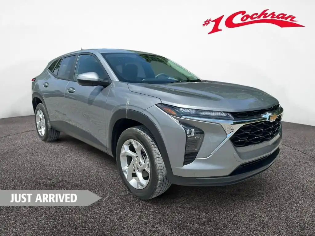 2024 Chevrolet Trax LS's photo