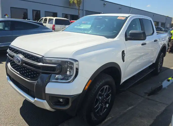 2025 Ford Ranger XLT 4WD SuperCrew 5' Box's photo