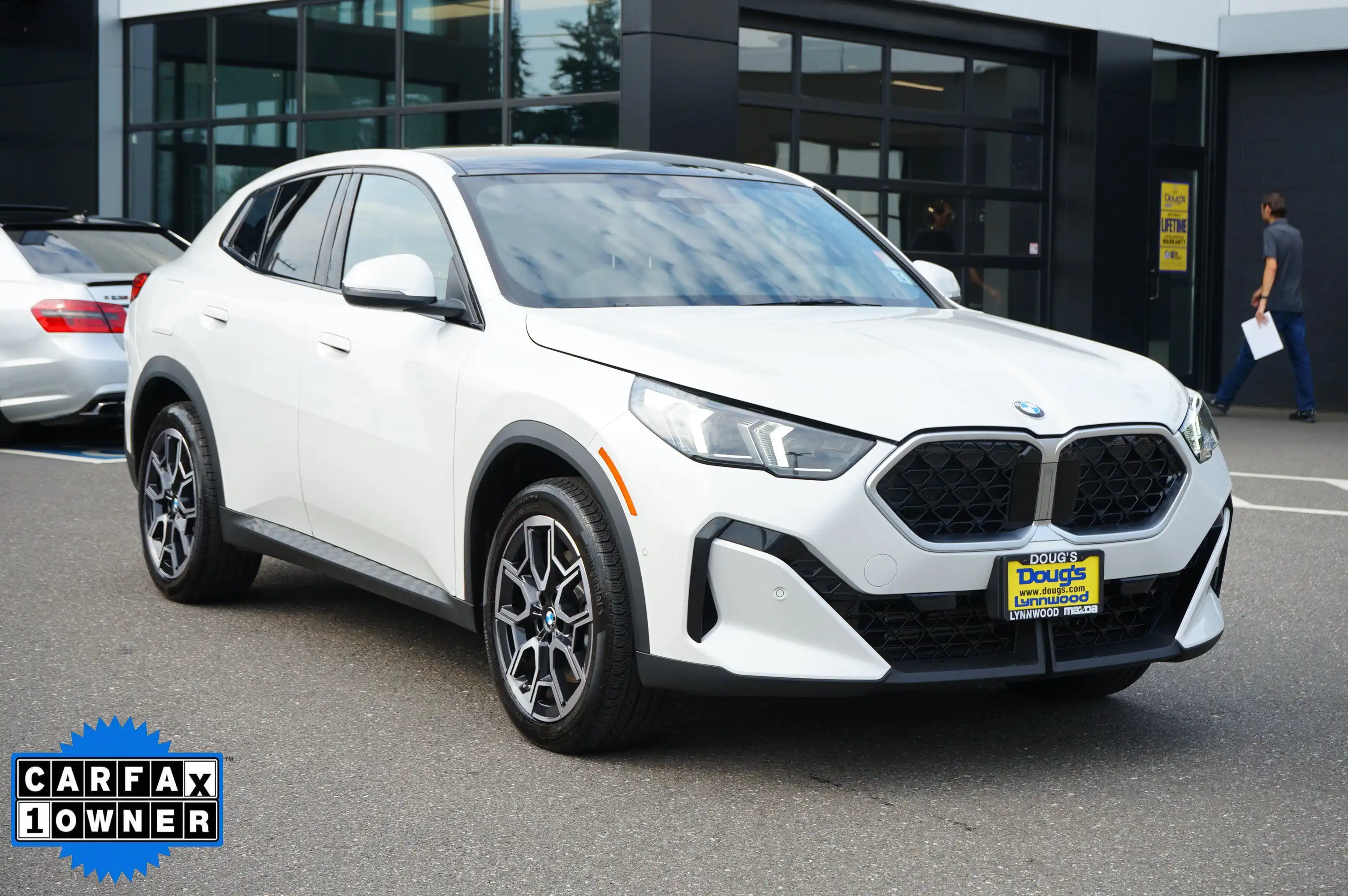 2025 BMW X2 xDrive28i's photo