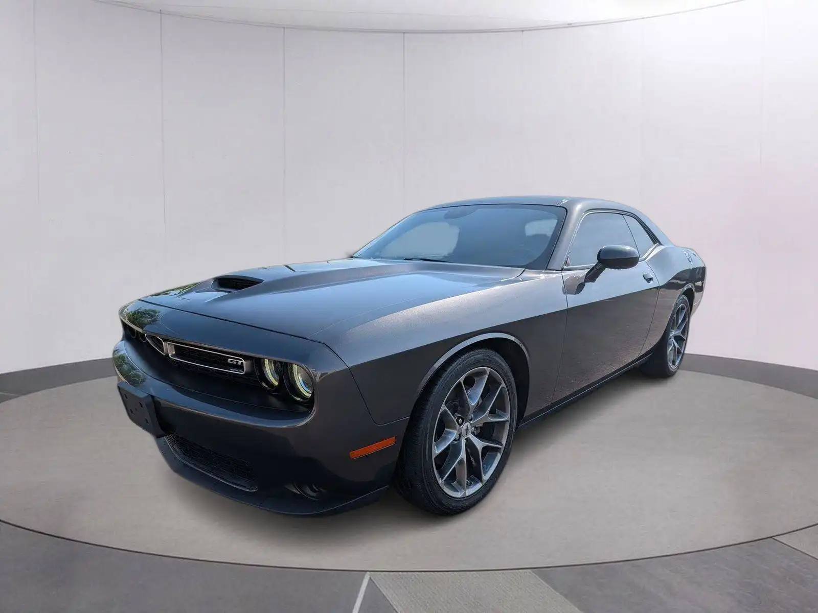2022 Dodge Challenger GT Auto's photo