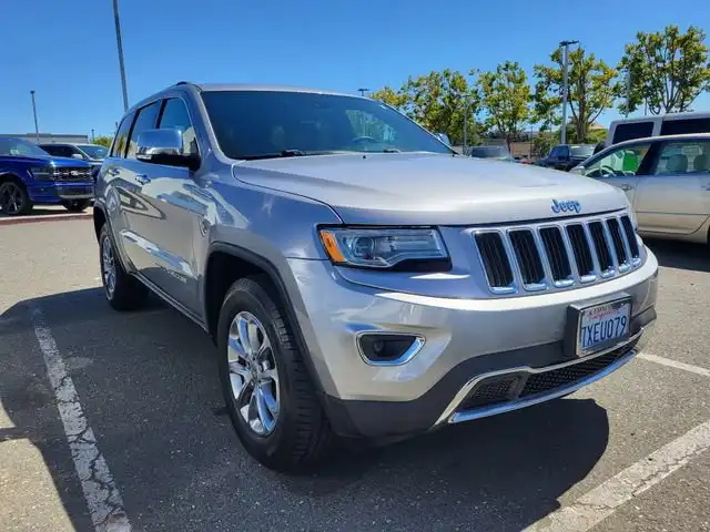 2016 Jeep Grand Cherokee Limited's photo
