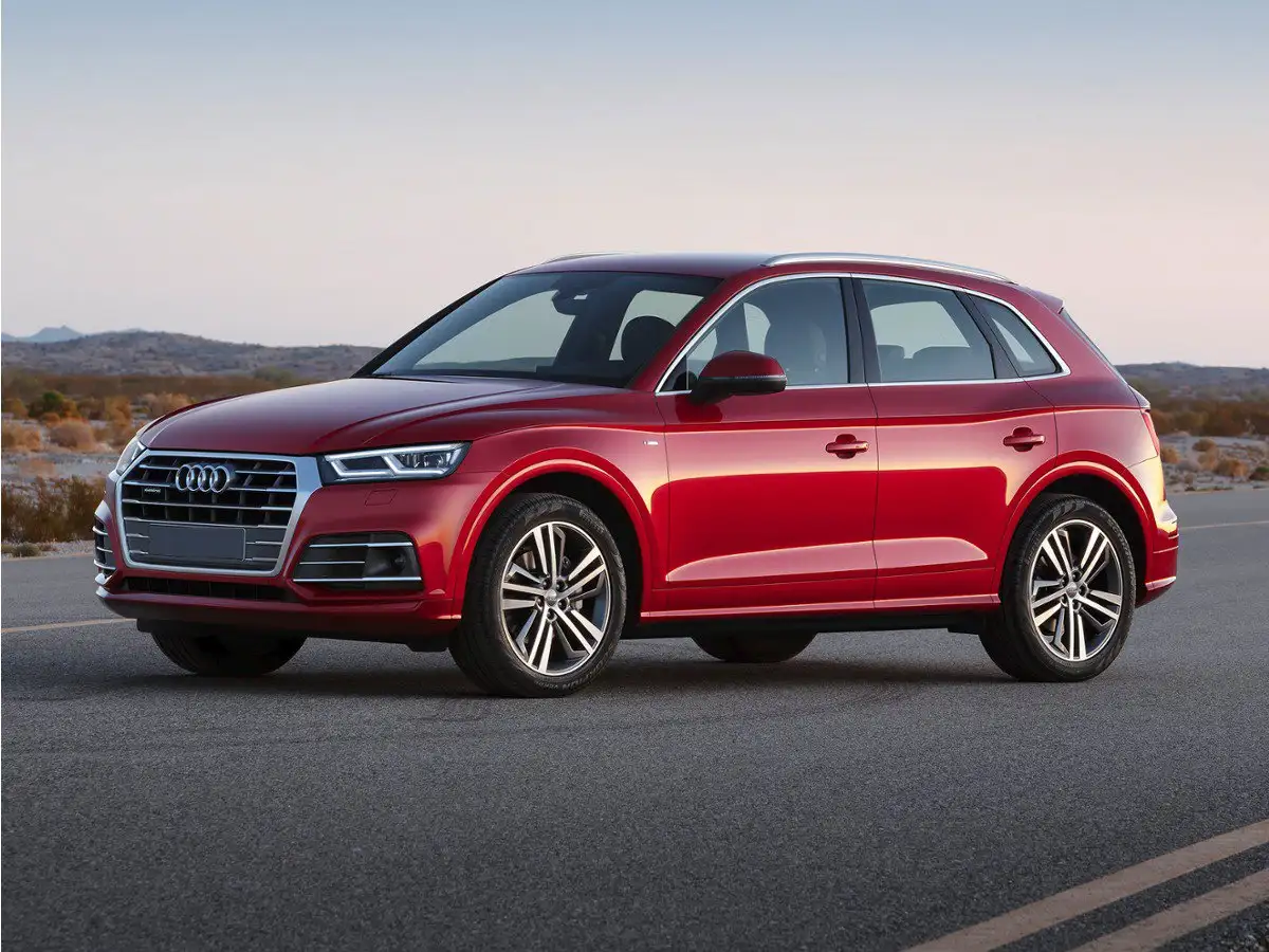 2018 Audi Q5 2.0T quattro S tronic Premium Plus's photo