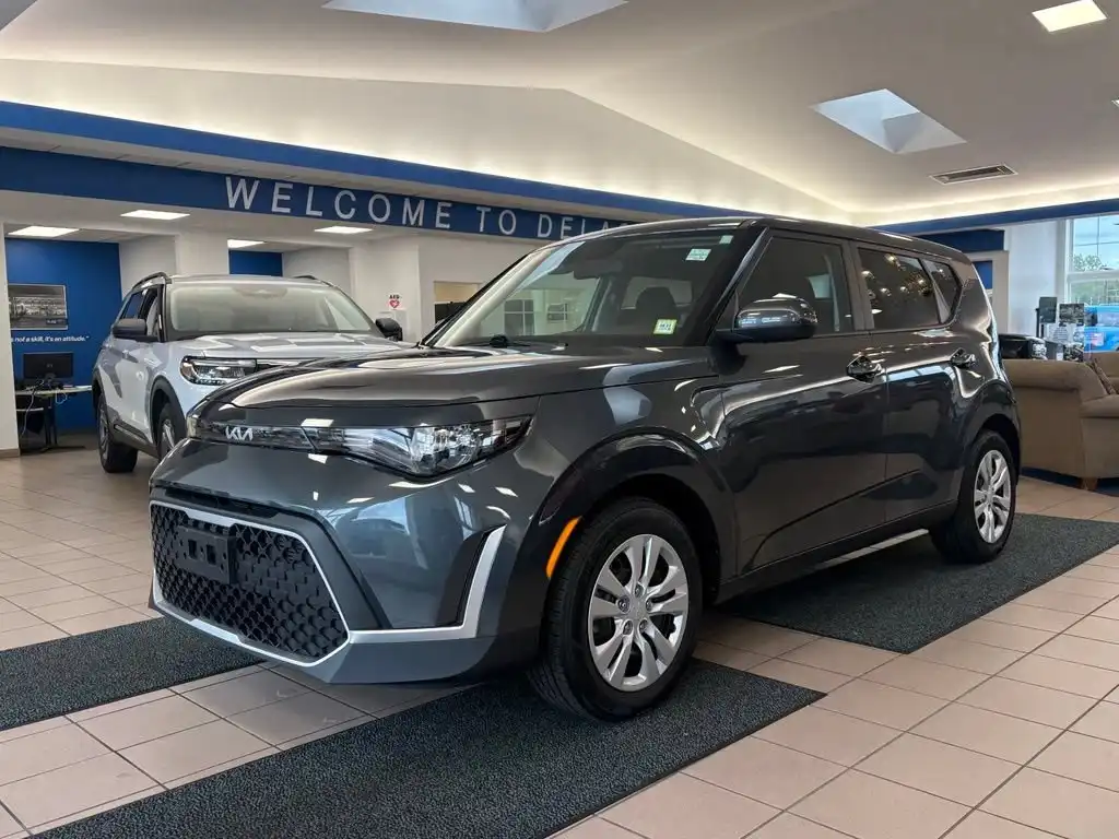 2023 Kia Soul 2.0 LX IVT's photo