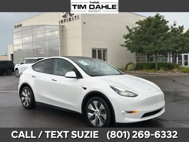 2024 Tesla Model Y Long Range Dual Motor AWD photo 1