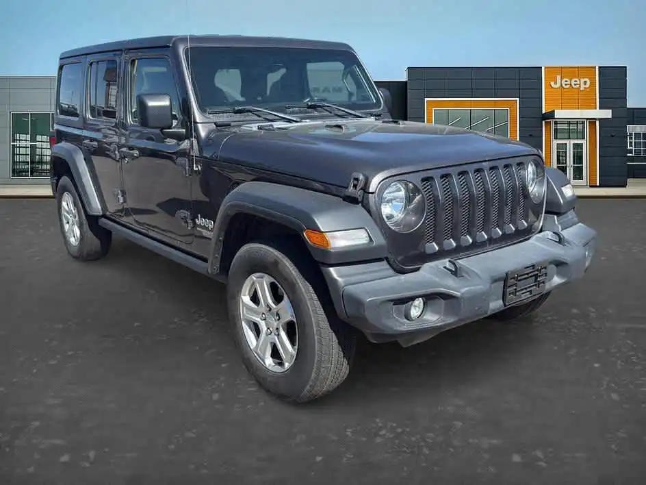 2019 Jeep Wrangler Sport S's photo