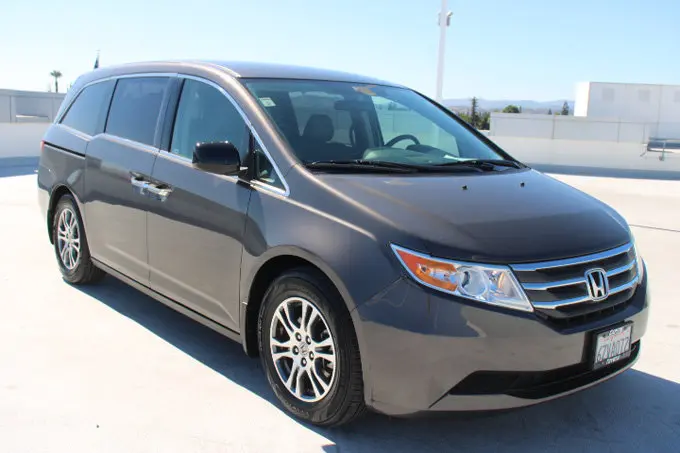 Vehicle Image 2