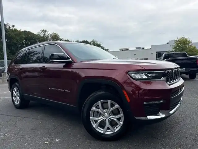 2023 Jeep Grand Cherokee L Limited 4WD's photo