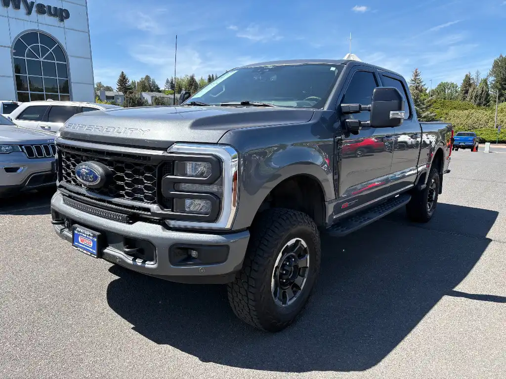 2024 Ford F-250 Lariat 4WD Crew Cab 6-3/4' Box's photo