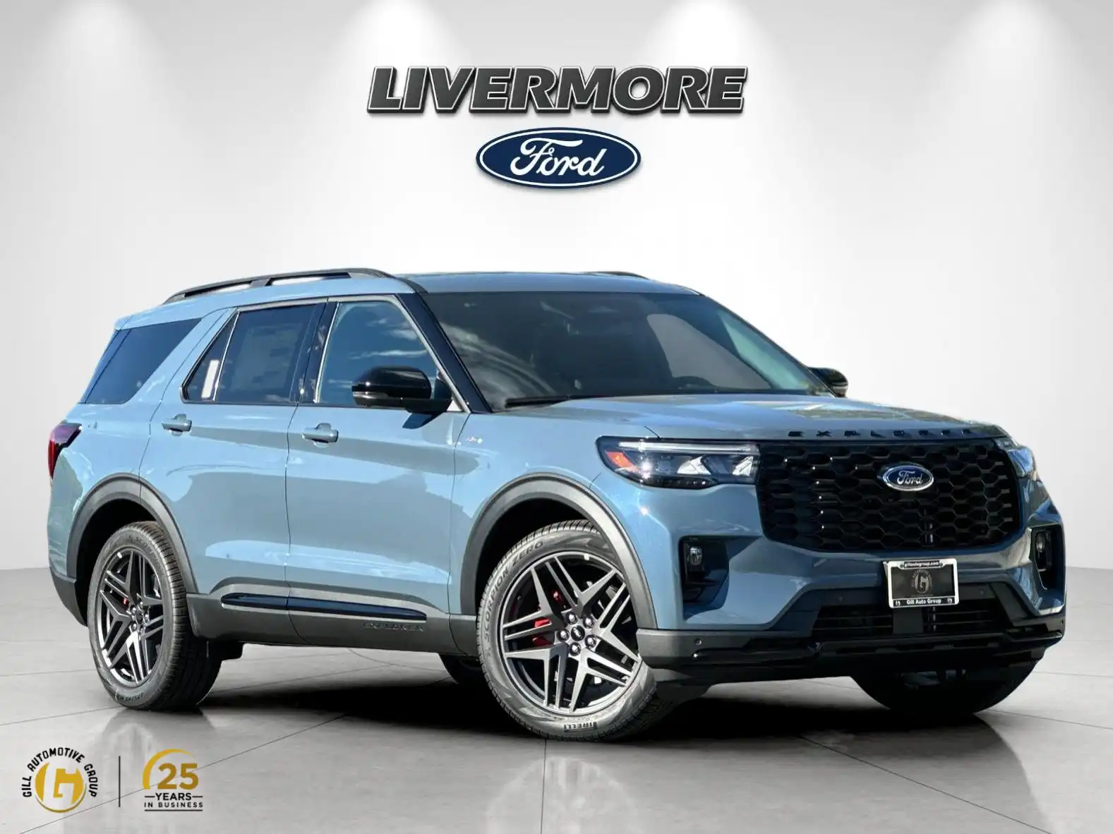 2026 Ford Explorer ST-Line RWD's photo