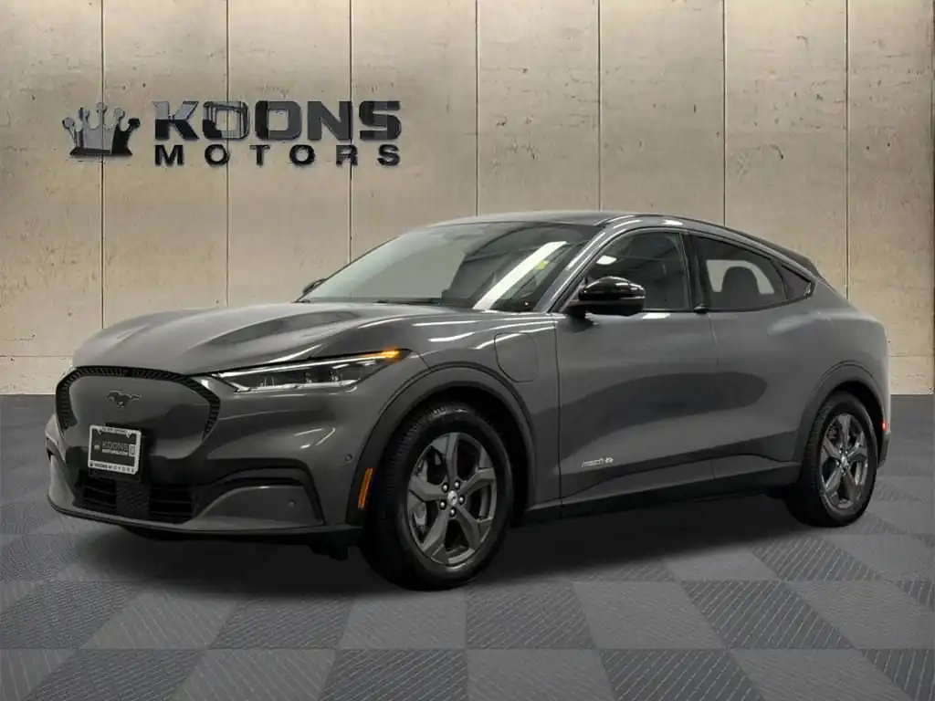 2023 Ford Mustang-Mach-e Select's photo