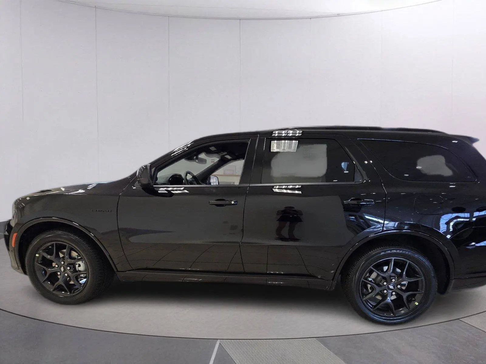 2027 Dodge Durango HEMI V8 GT AWD photo 4
