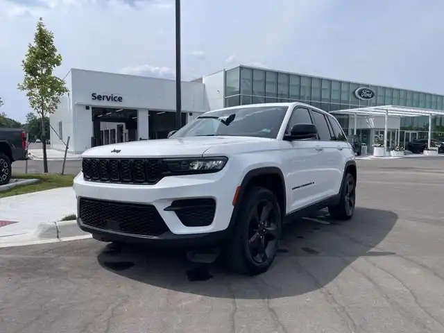 2023 Jeep Grand Cherokee Altitude 4x4's photo