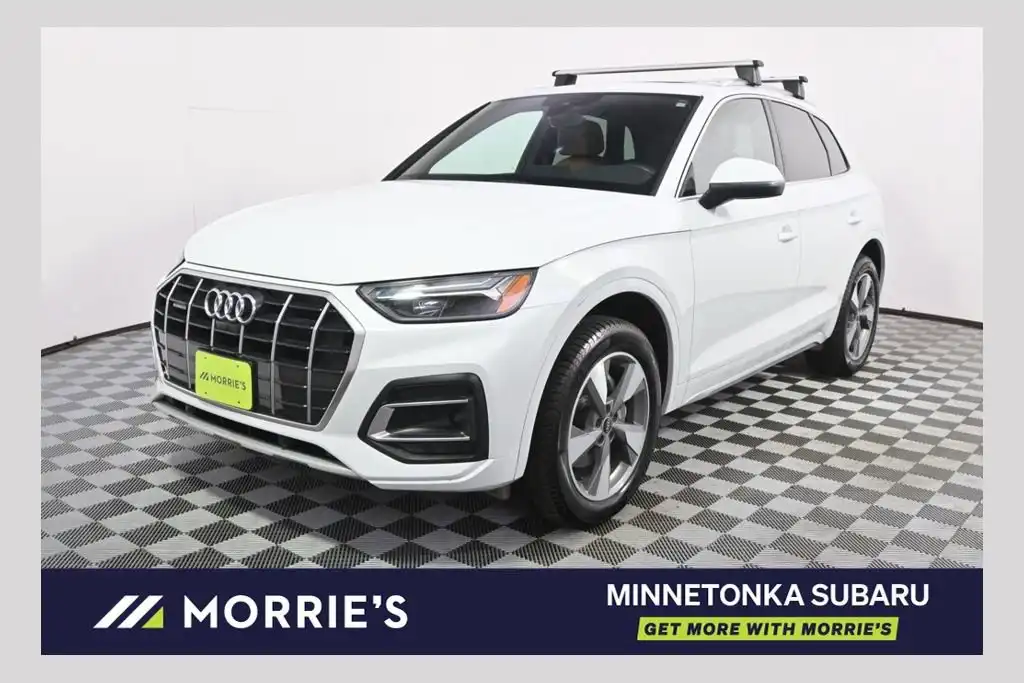2022 Audi Q5 40 Premium Plus's photo