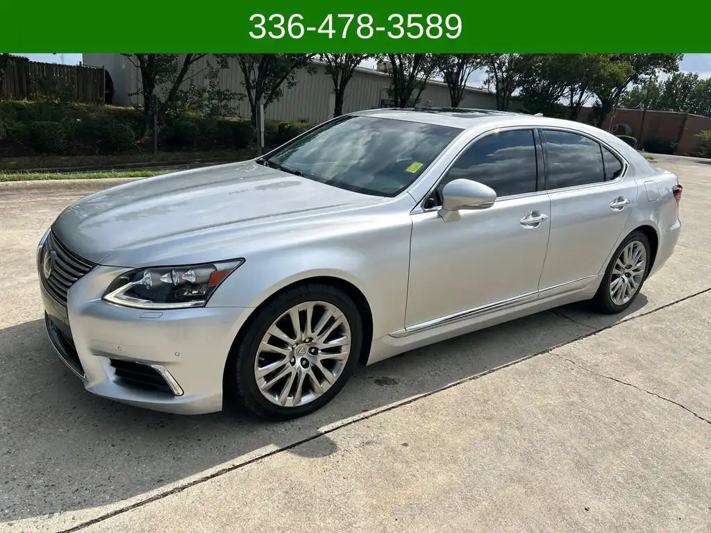 2016 Lexus LS 500 460's photo