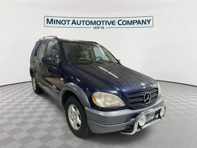 1999 Mercedes-Benz M-Class ML320's photo