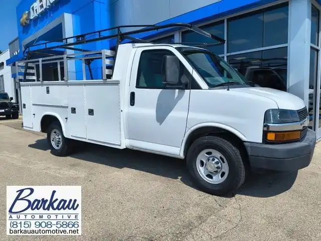 2011 Chevrolet Express's photo