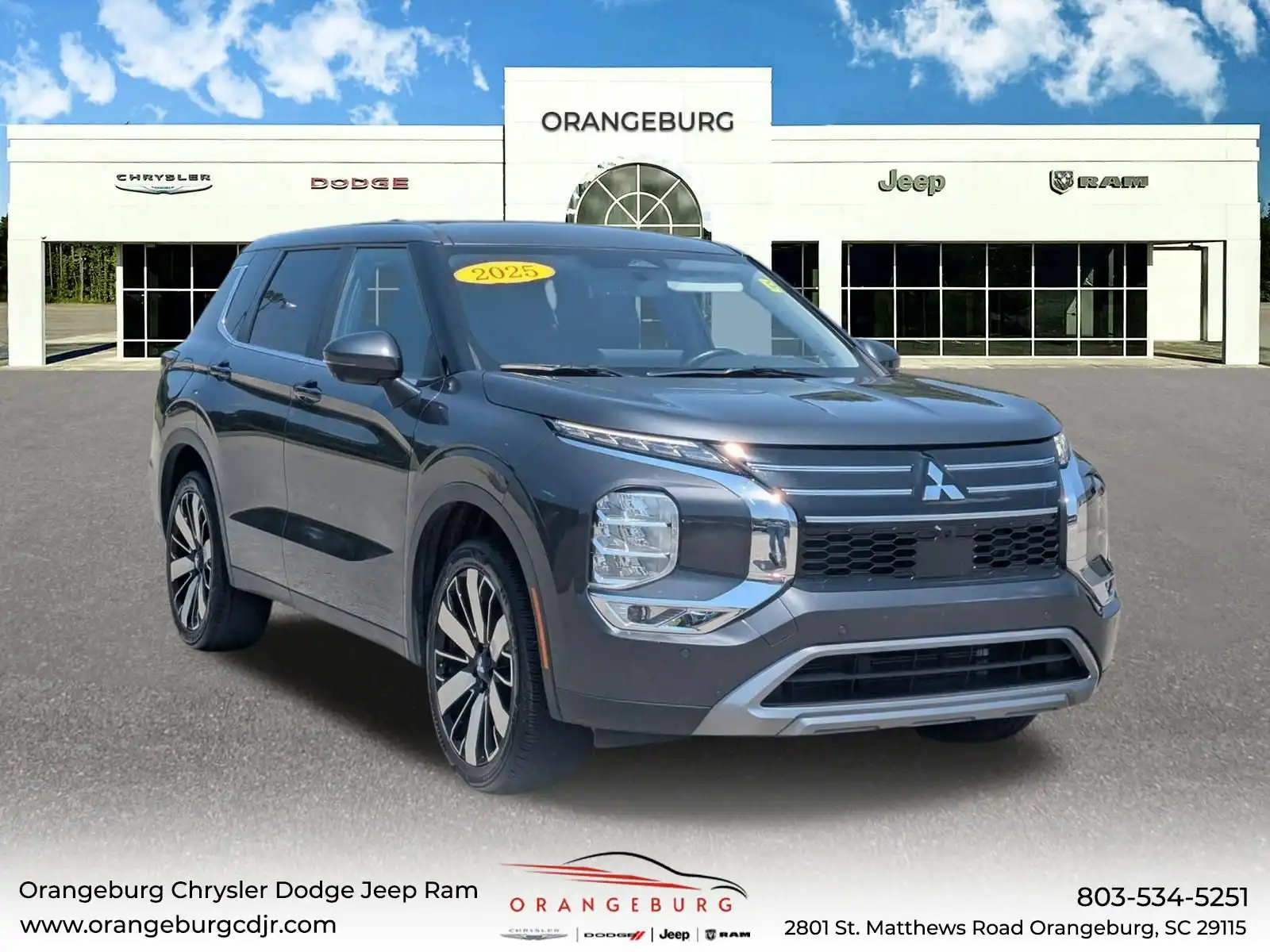 2025 Mitsubishi Outlander SE 2WD's photo