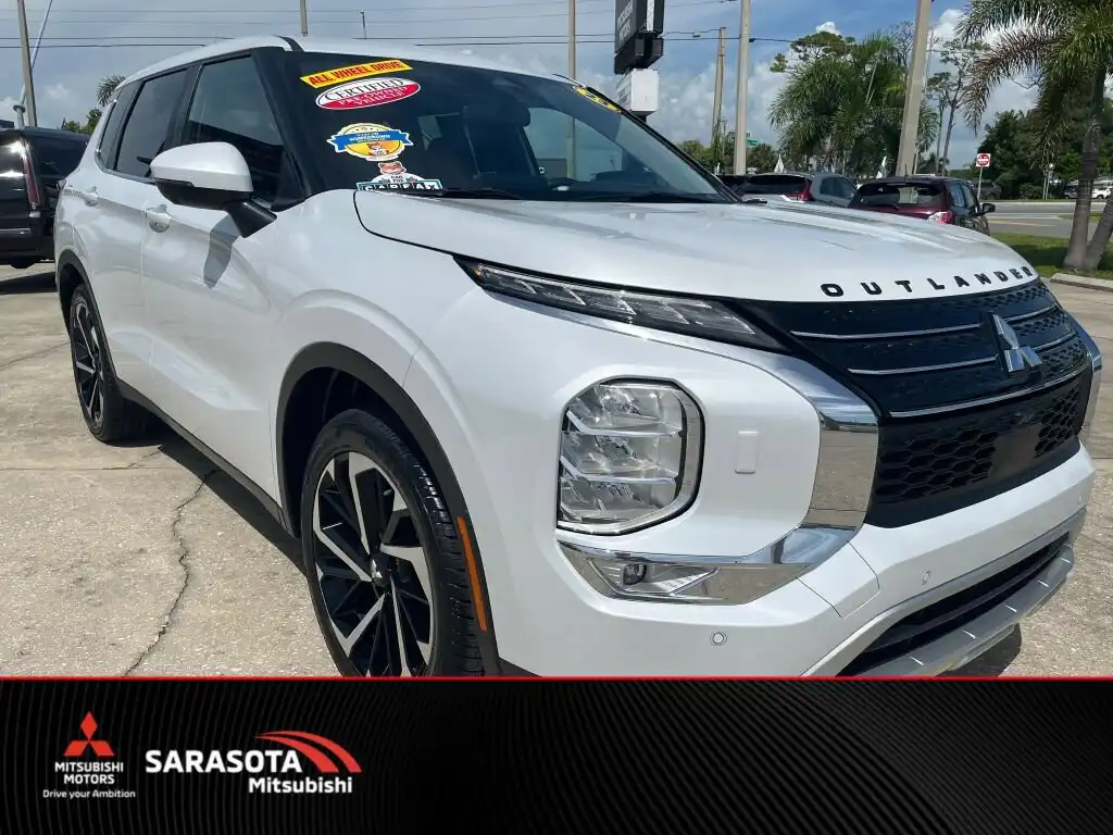 2023 Mitsubishi Outlander SE S-AWC's photo