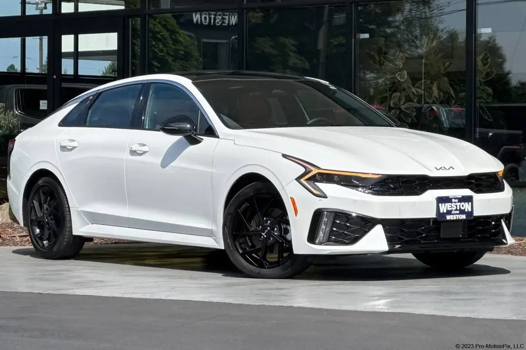 2026 Kia Optima GT-Line AWD photo 1
