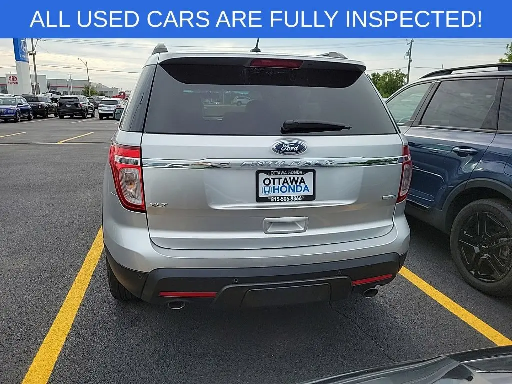 2013 Ford Explorer XLT 4x4 photo 3