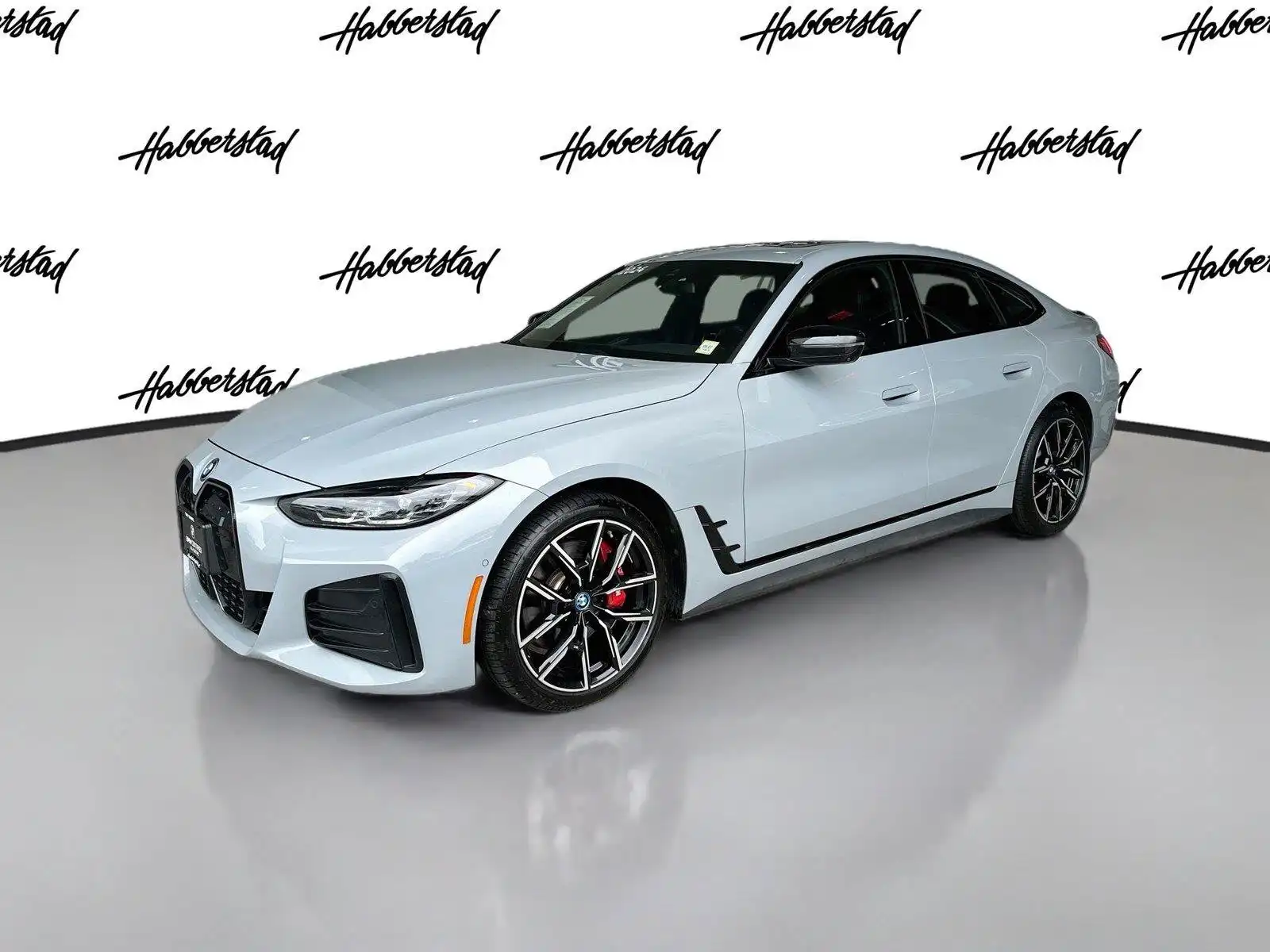 2024 BMW i4 xDrive40's photo