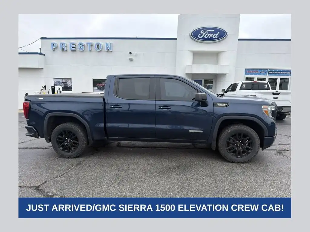 2020 GMC Sierra 4WD Crew Cab Standard Box Elevation's photo