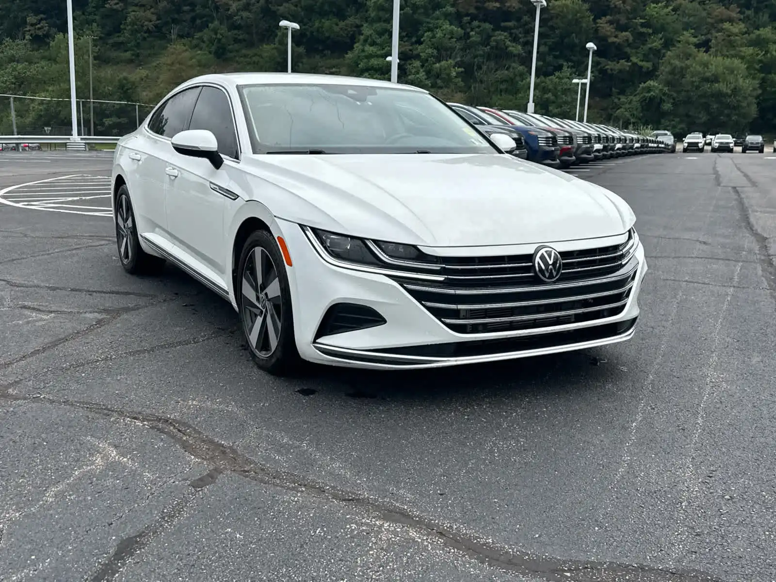 2021 Volkswagen Arteon SE's photo