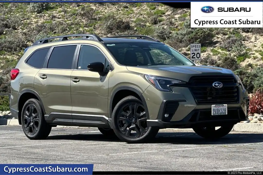 2025 Subaru Ascent Onyx Edition-Touring 7 Passenger's photo