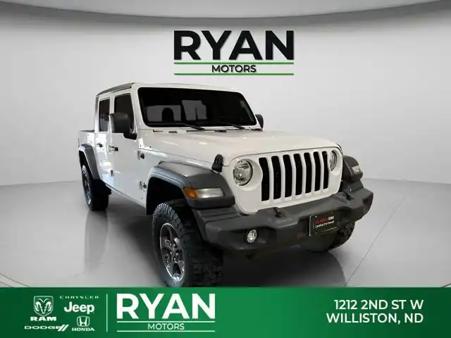 2021 Jeep Gladiator Sport's photo
