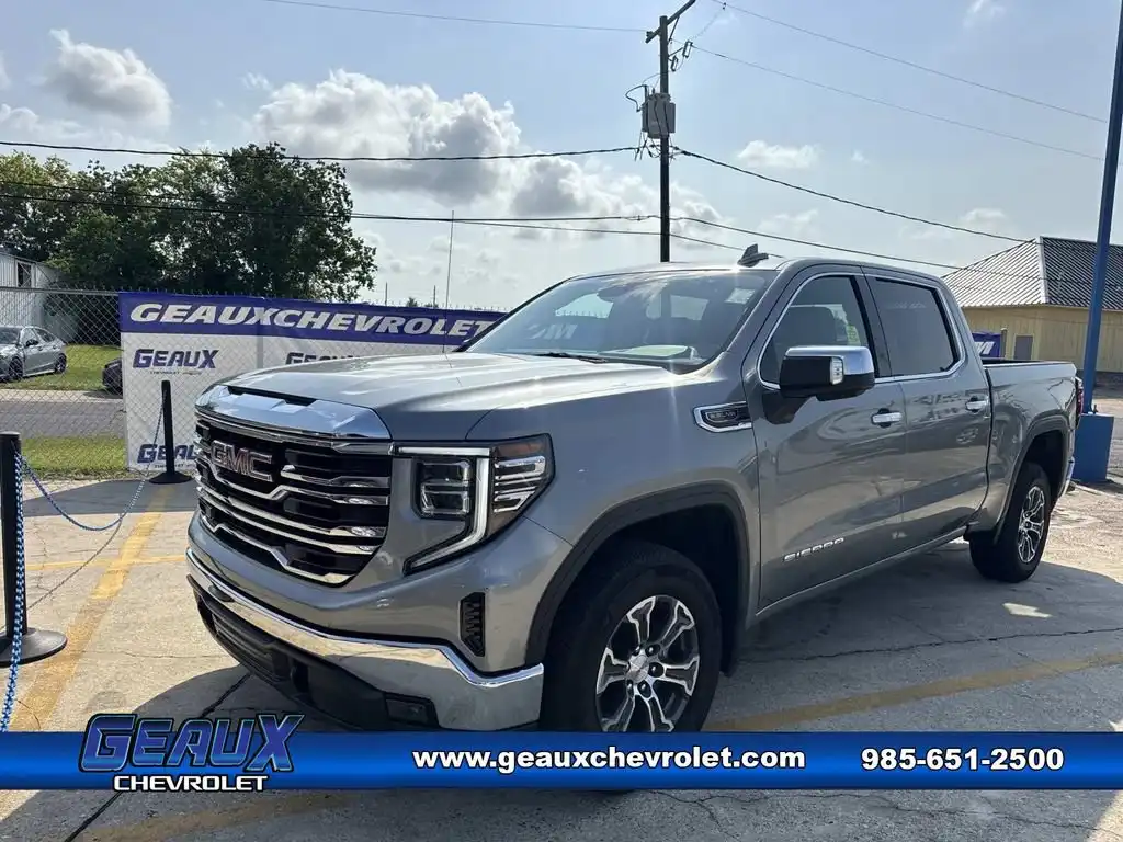 2026 GMC Sierra SLT 2WD Crew Cab Short Box's photo