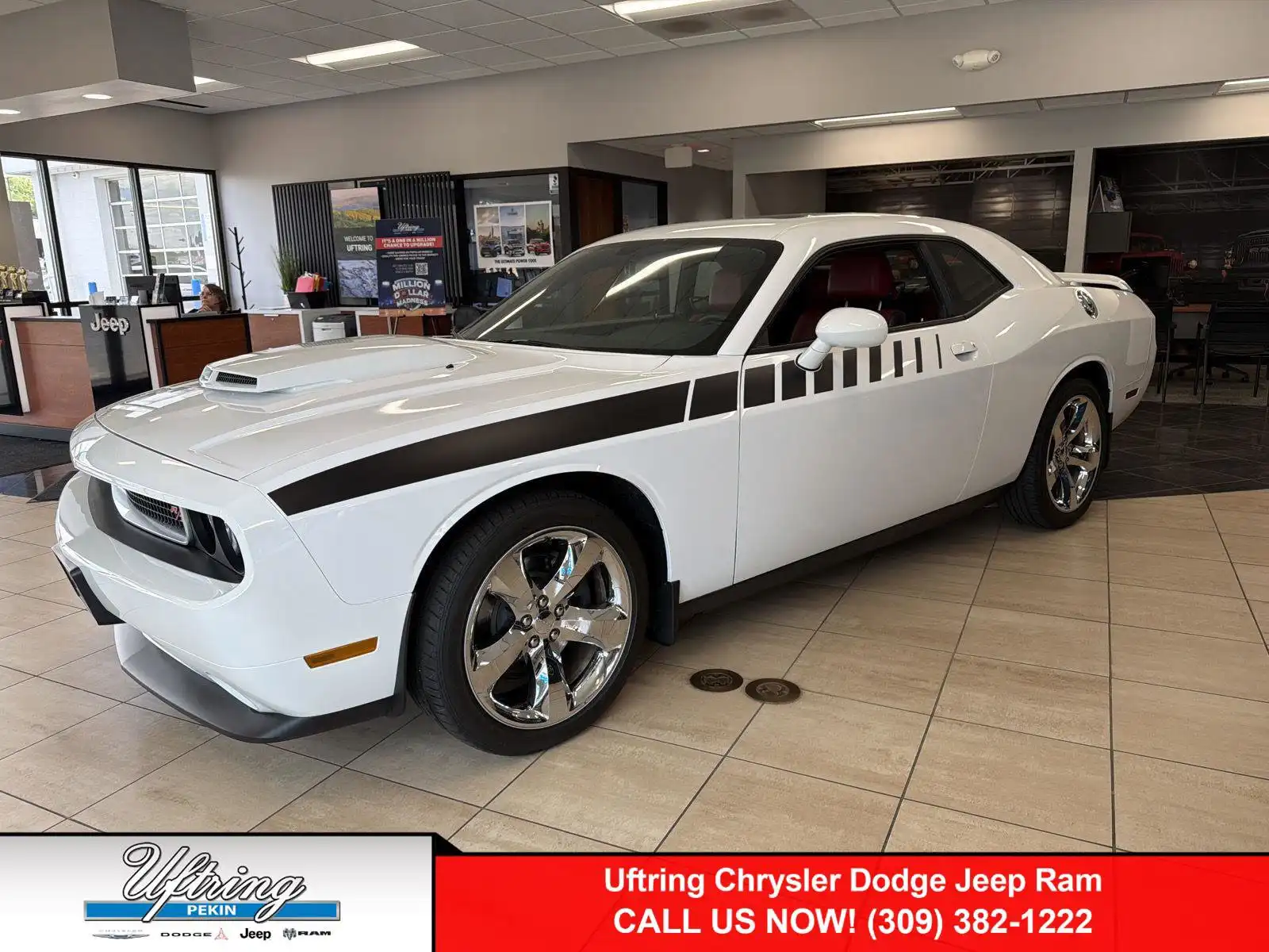 2014 Dodge Challenger R/T Plus's photo