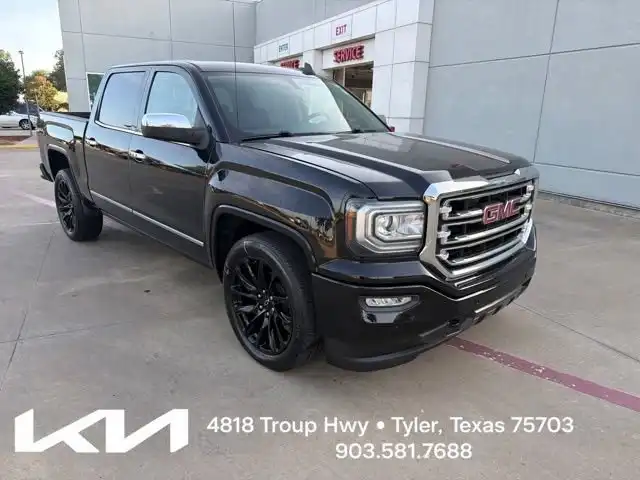 2018 GMC Sierra 4WD Crew Cab Short Box SLT's photo