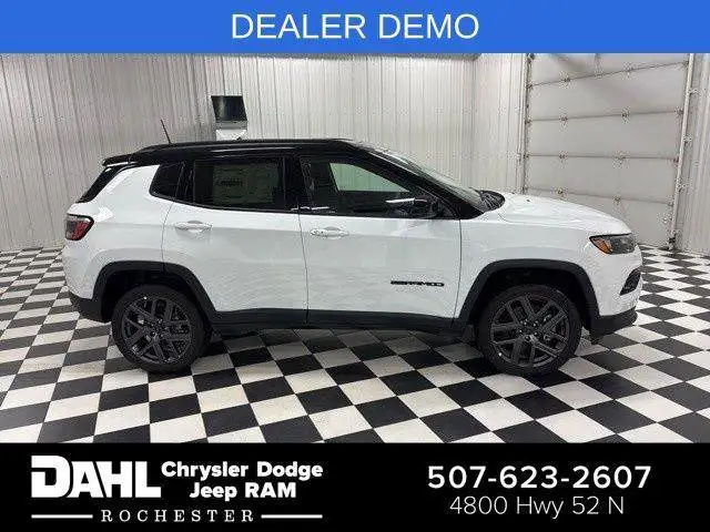 2026 Jeep Compass Limited Altitude 4X4's photo