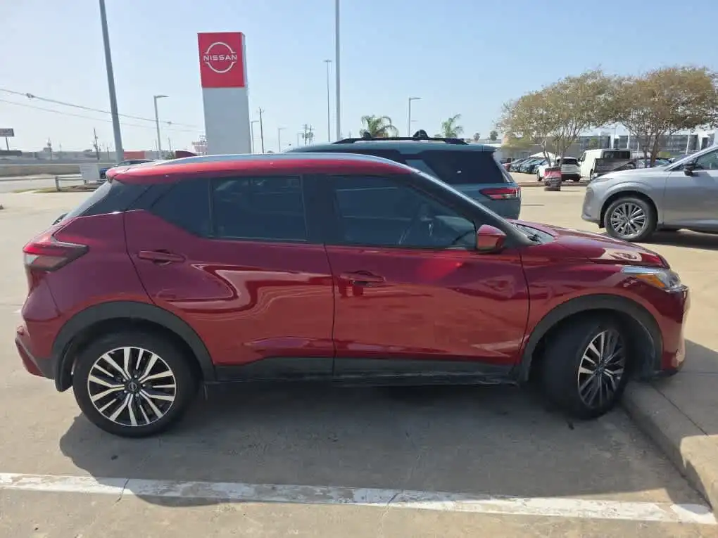2023 Nissan Kicks 1.6 SV's photo